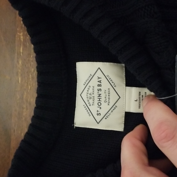 St John's Bay Sweater - Picture 2 of 6